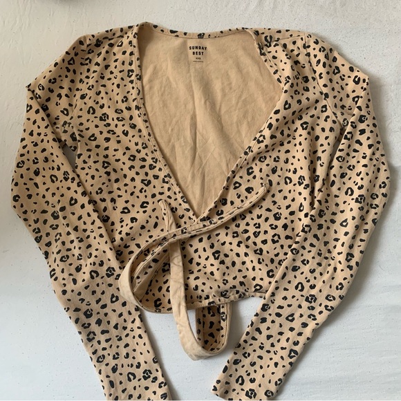 Aritzia Cheetah Tie Top - Picture 1 of 2